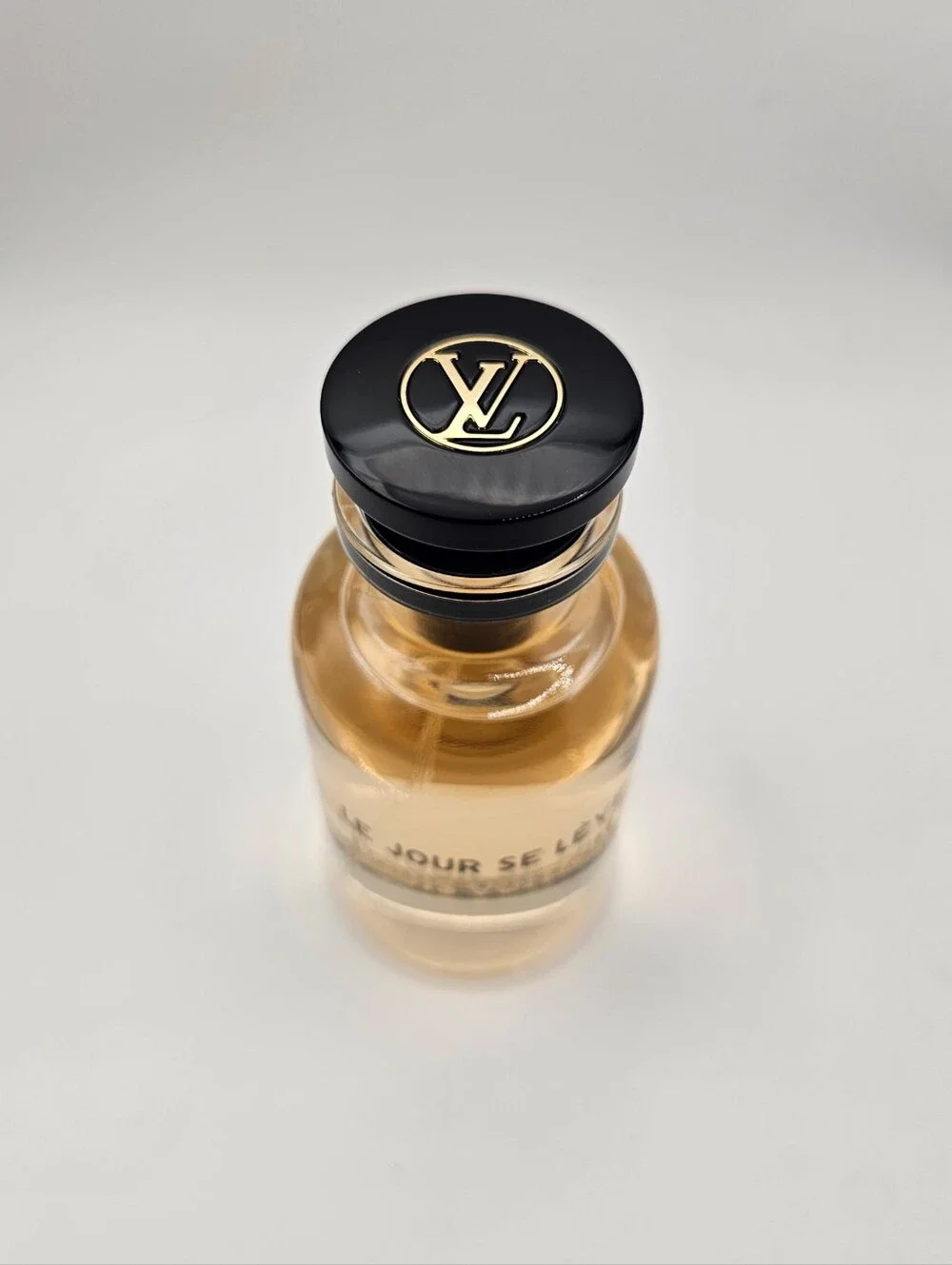 ☀️1 Btl✅️ LOUIS VUITTON LE JOUR SE LEVE FRAGRANCE💯100ML BOTTLE ➕️ 💥5pc=10ML✅️